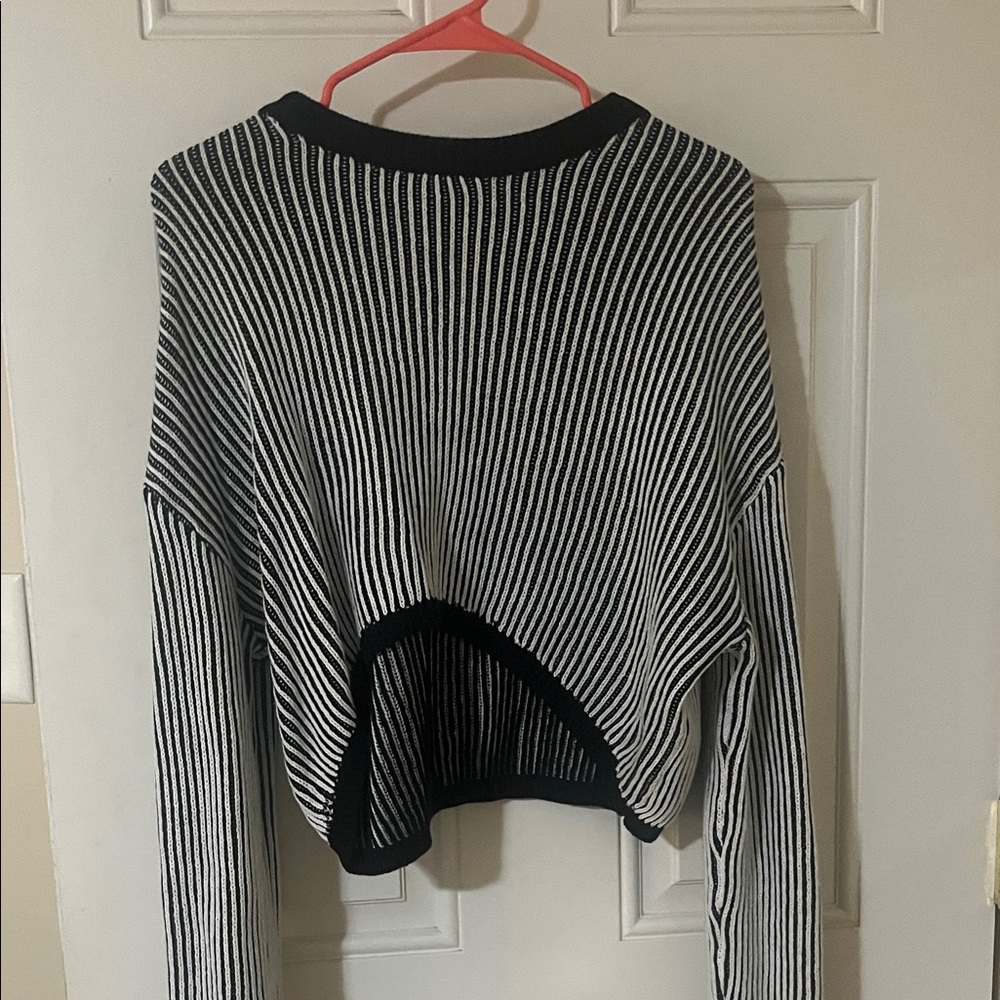 Edikted Black and White Knit Top